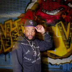 收听 Larry Bull、观看音乐视频、阅读小传、查看巡演日期等 ！