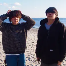 收听 Clumsy.、观看音乐视频、阅读小传、查看巡演日期等 ！