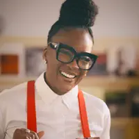 Escucha a undefined, mira videos musicales, lee su biografía, consulta las fechas de las gira y más.