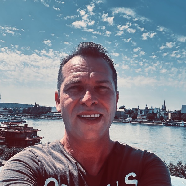 Luis Weyers's avatar