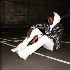 Poslechněte si interpreta LonerWayzz, sledujte hudební videa, přečtěte si životopis, podívejte se na data turné a další informace.