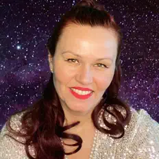 Dengarkan Lucinda Soul, tonton video musik, baca bio, lihat tanggal tur & lainnya!