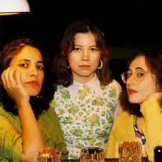 Ouve Matching Outfits, vê vídeos de música, lê a biografia, vê as datas da digressão e muito mais!