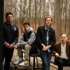 收听 differentpeople、观看音乐视频、阅读小传、查看巡演日期等 ！