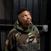 Dengarkan undefined, tonton video musik, baca bio, lihat tanggal tur & lainnya!