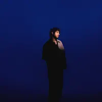Escucha a undefined, mira videos musicales, lee su biografía, consulta las fechas de las gira y más.