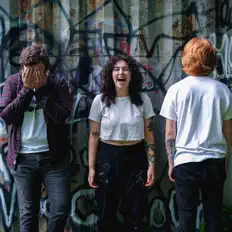 Ascolta Maida, guarda video musicali, leggi la biografia, vedi le date del tour & altro!