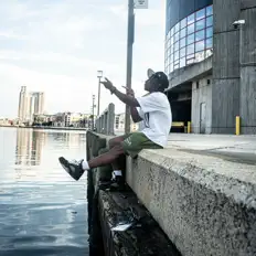 54von सुनें, म्यूज़िक वीडियो देखें, बायो पढ़ें, दौरे की तारीखें और बहुत कुछ देखें!