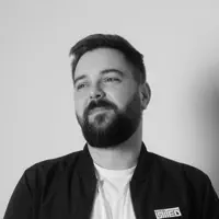 Posłuchaj wykonawcy undefined, obejrzyj teledyski, przeczytaj biografię, zobacz daty tras koncertowych i nie tylko!