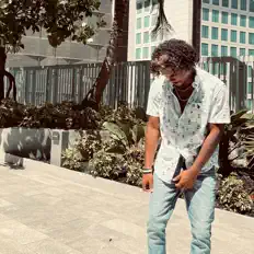 Dengarkan JXYD3N, tonton video musik, baca bio, lihat tanggal tur & lainnya!