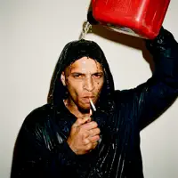 Escucha a undefined, mira videos musicales, lee su biografía, consulta las fechas de las gira y más.