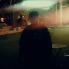 with love, harlōwを聴いたり、ミュージックビデオを鑑賞したり、経歴やツアー日程などを確認したりしましょう！