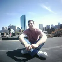 Escucha a undefined, mira videos musicales, lee su biografía, consulta las fechas de las gira y más.