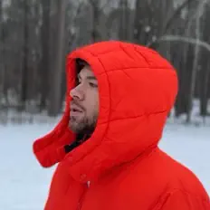 Hör dir Lowmancam an, schau dir Musikvideos an, lies die Biografie, finde Tourdaten und mehr!