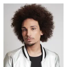 聆聽 Jacopo、觀看音樂影片、閱讀小傳、查看巡演日期等！