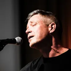 Poslechněte si interpreta Morgan Finlay, sledujte hudební videa, přečtěte si životopis, podívejte se na data turné a další informace.