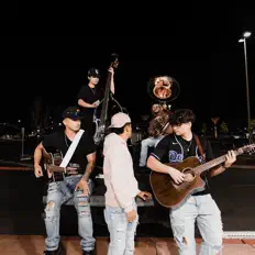 收听 Estilo Sagrado、观看音乐视频、阅读小传、查看巡演日期等 ！