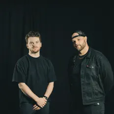 Posłuchaj wykonawcy Twin Image, obejrzyj teledyski, przeczytaj biografię, zobacz daty tras koncertowych i nie tylko!