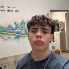 Escucha a Dinache, mira videos musicales, lee su biografía, consulta las fechas de las gira y más.