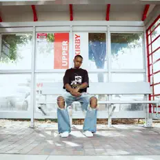 聆聽 Ja'De、觀看音樂影片、閱讀小傳、查看巡演日期等！