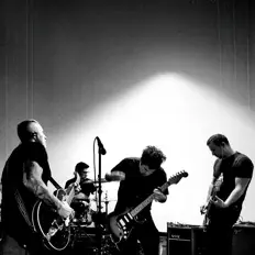 收听 Future Fiires、观看音乐视频、阅读小传、查看巡演日期等 ！