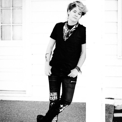 Listen to Sonia Leigh, watch music videos, read bio, see tour dates & more!