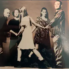 Ascolta The Nields, guarda video musicali, leggi la biografia, vedi le date del tour & altro!