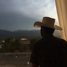 Listen to Estilo Chihuahua, watch music videos, read bio, see tour dates & more!