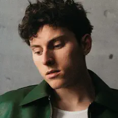 Dengarkan Toby Hobart, tonton video musik, baca bio, lihat tanggal tur & lainnya!