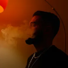 Ouça Tanay Dinc, assista a videoclipes, leia a biografia, veja as datas das turnês e mais!