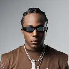 聆聽 Lyry、觀看音樂影片、閱讀小傳、查看巡演日期等！