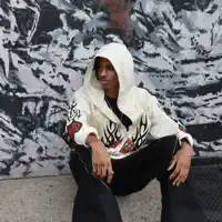 Hör dir undefined an, schau dir Musikvideos an, lies die Biografie, finde Tourdaten und mehr!