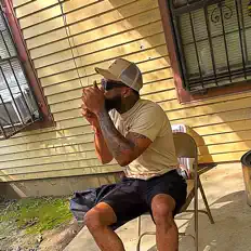 6o1Deeを聴いたり、ミュージックビデオを鑑賞したり、経歴やツアー日程などを確認したりしましょう！