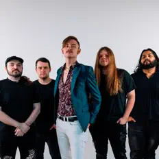Ascolta Finding Amelia, guarda video musicali, leggi la biografia, vedi le date del tour & altro!