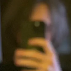 TRAWKAを聴いたり、ミュージックビデオを鑑賞したり、経歴やツアー日程などを確認したりしましょう！