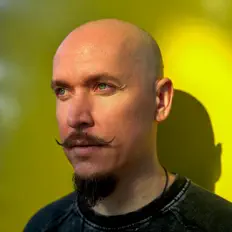 Poslechněte si interpreta Andrius Klimka, sledujte hudební videa, přečtěte si životopis, podívejte se na data turné a další informace.