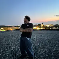 Anglea$을(를) 듣고, 뮤직 비디오를 보고, 약력을 읽고, 투어 일정 등을 확인하세요!