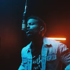 Johan Marquis सुनें, म्यूज़िक वीडियो देखें, बायो पढ़ें, दौरे की तारीखें और बहुत कुछ देखें!