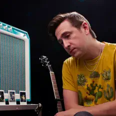 Ascolta Zach Swift, guarda video musicali, leggi la biografia, vedi le date del tour & altro!
