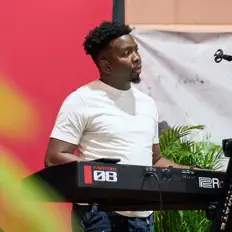 Ascolta Daryl Archibald, guarda video musicali, leggi la biografia, vedi le date del tour & altro!