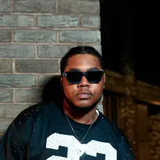 Poslechněte si interpreta RG CXRLOS, sledujte hudební videa, přečtěte si životopis, podívejte se na data turné a další informace.