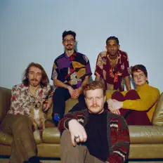 Poslechněte si interpreta Biki Baya, sledujte hudební videa, přečtěte si životopis, podívejte se na data turné a další informace.