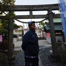 Ouça crrrt, assista a videoclipes, leia a biografia, veja as datas das turnês e mais!