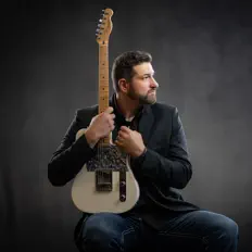 David Timmsを聴いたり、ミュージックビデオを鑑賞したり、経歴やツアー日程などを確認したりしましょう！