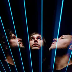 Ακούστε περιεχόμενο από Goldship, παρακολουθήστε μουσικά βίντεο, διαβάστε το βιογραφικό, δείτε ημερομηνίες περιοδείας, και πολλά ακόμη!