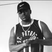 Ascolta undefined, guarda video musicali, leggi la biografia, vedi le date del tour & altro!