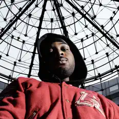 Yovoを聴いたり、ミュージックビデオを鑑賞したり、経歴やツアー日程などを確認したりしましょう！