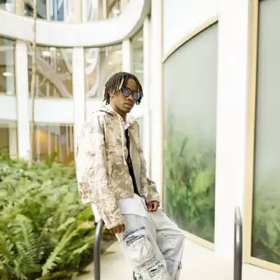 Listen to Noah Tsh, watch music videos, read bio, see tour dates & more!