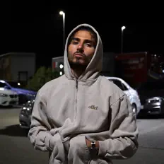 聆聽 Caney Dunya、觀看音樂影片、閱讀小傳、查看巡演日期等！