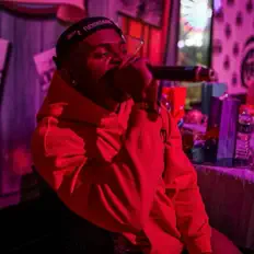 Listen to Chuckle L'amante, watch music videos, read bio, see tour dates & more!
